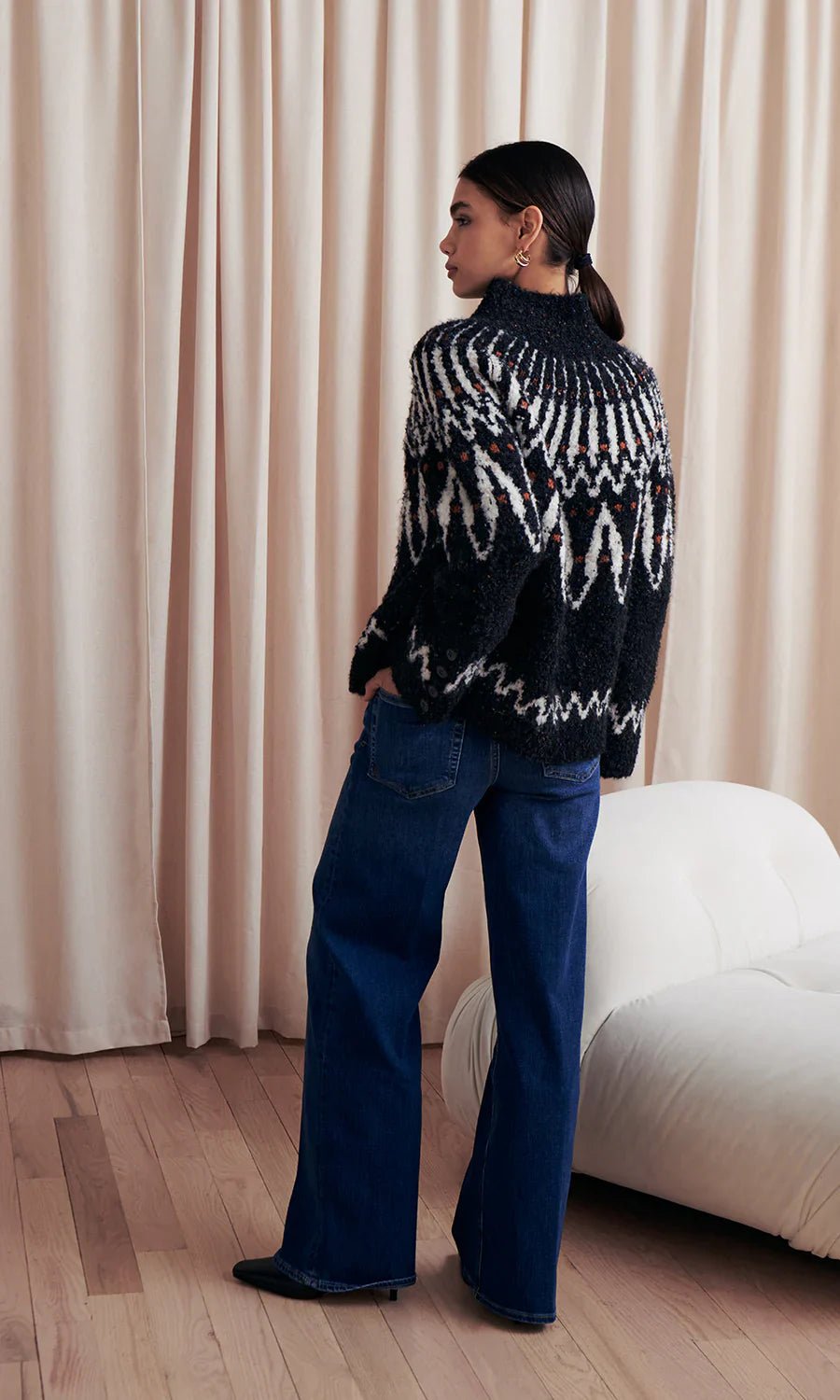 Saylor Vicki Sweater - Capri by Sunset & Co.