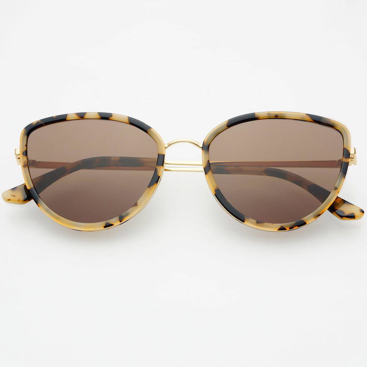 FREYRS Eyewear Luna Cat Eye Sunglasses - Capri by Sunset & Co.