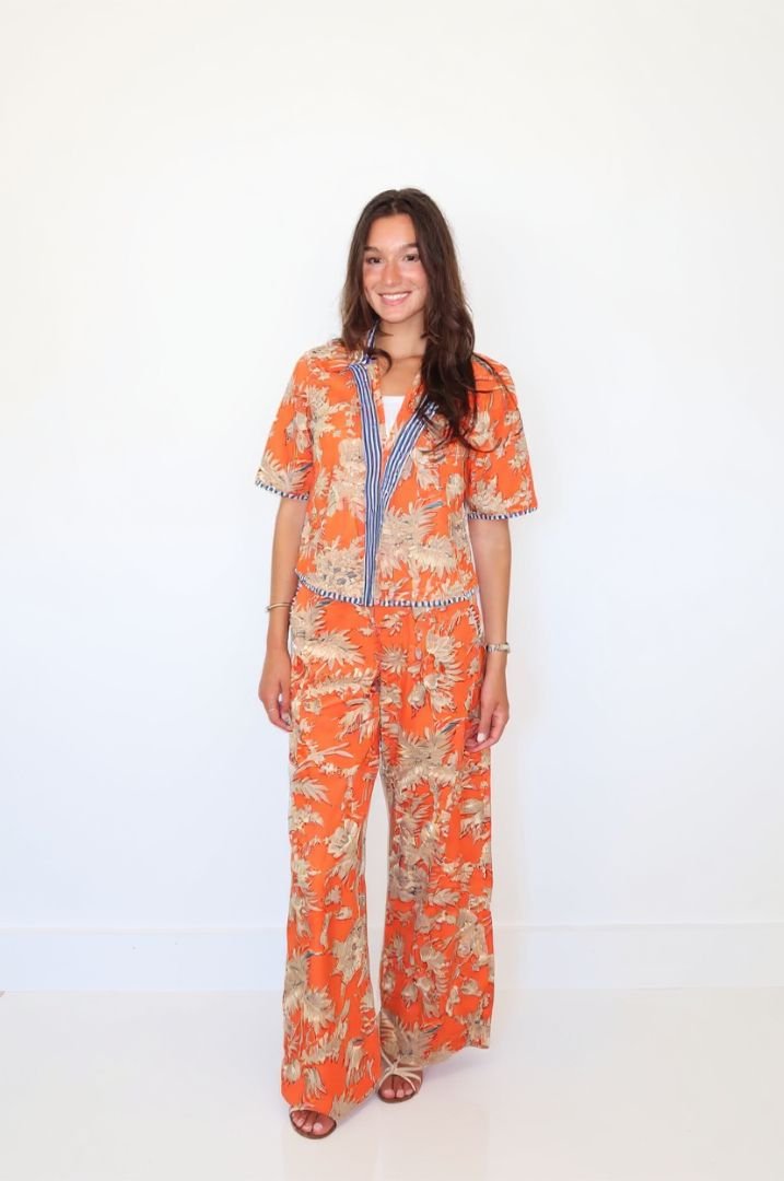 Nibi Mtk Vita Shirt - Capri by Sunset & Co.