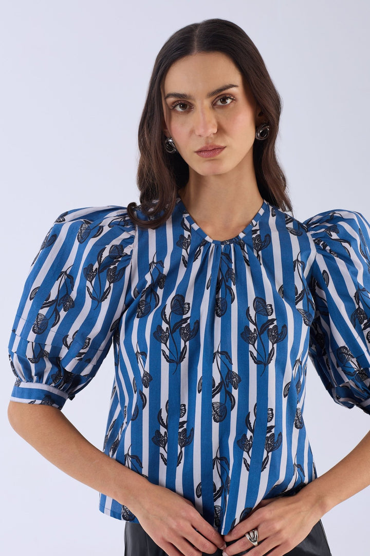 Beyond by Vera Lilly Top - Capri by Sunset & Co.