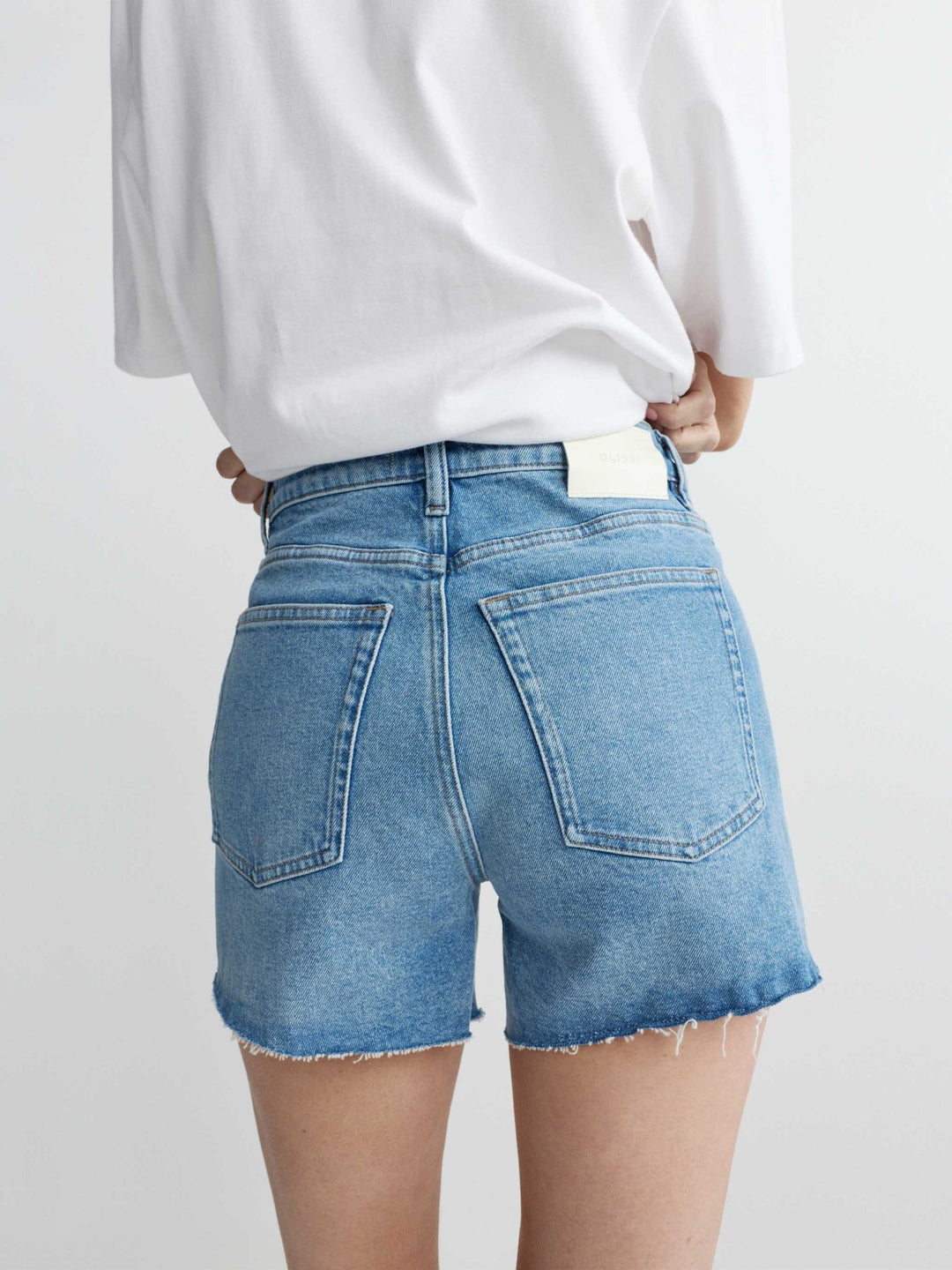 DL1961 Zoie Jean Short - Capri by Sunset & Co.