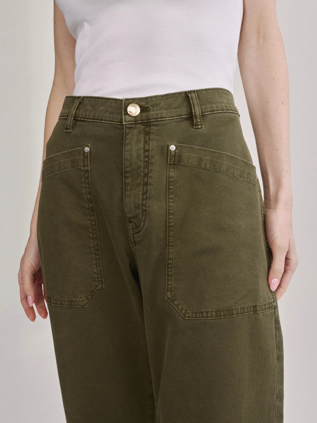 DL1961 Bilie Easy Barrel Petite Jogger - Capri by Sunset & Co.