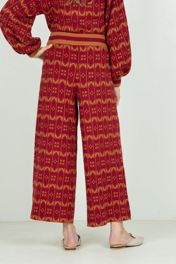 Emily McCarthy Teddy Crop Trouser - Capri by Sunset & Co.