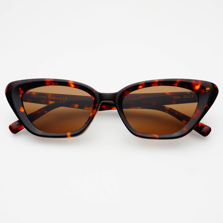 FREYRS Eyewear Mia Cat Eye Sunglasses - Capri by Sunset & Co.