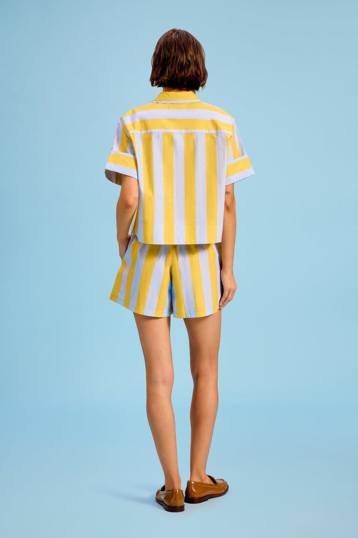 Livro Pool Shorts - Capri by Sunset & Co.