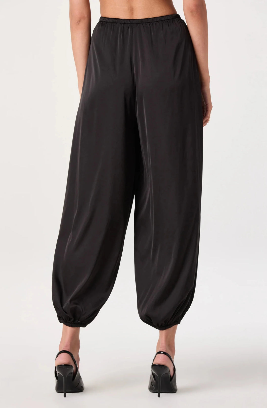 ASTR the Label Airen Pants - Capri by Sunset & Co.