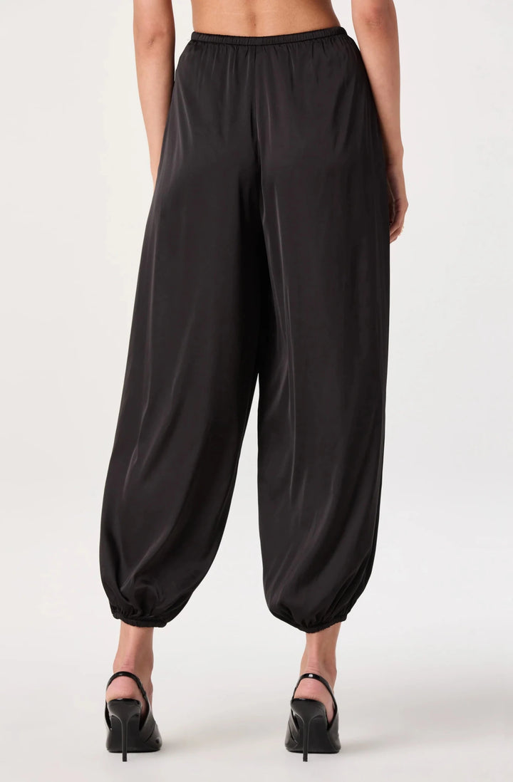 ASTR the Label Airen Pants - Capri by Sunset & Co.