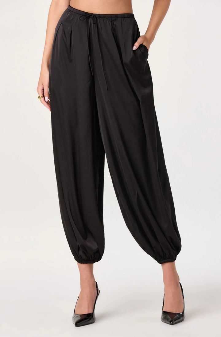 ASTR the Label Airen Pants - Capri by Sunset & Co.