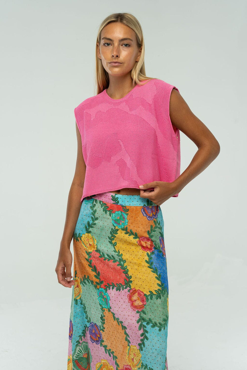 Briton Court Laura Sleeveless Sweater - Capri by Sunset & Co.