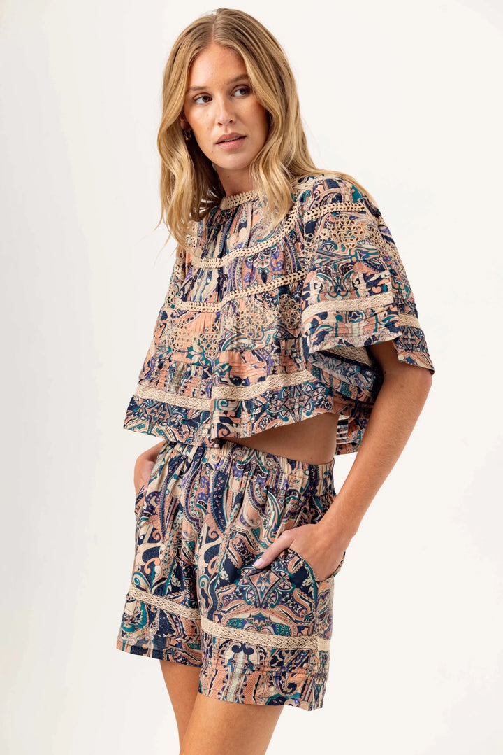 Sundays Essa Top - Capri by Sunset & Co.