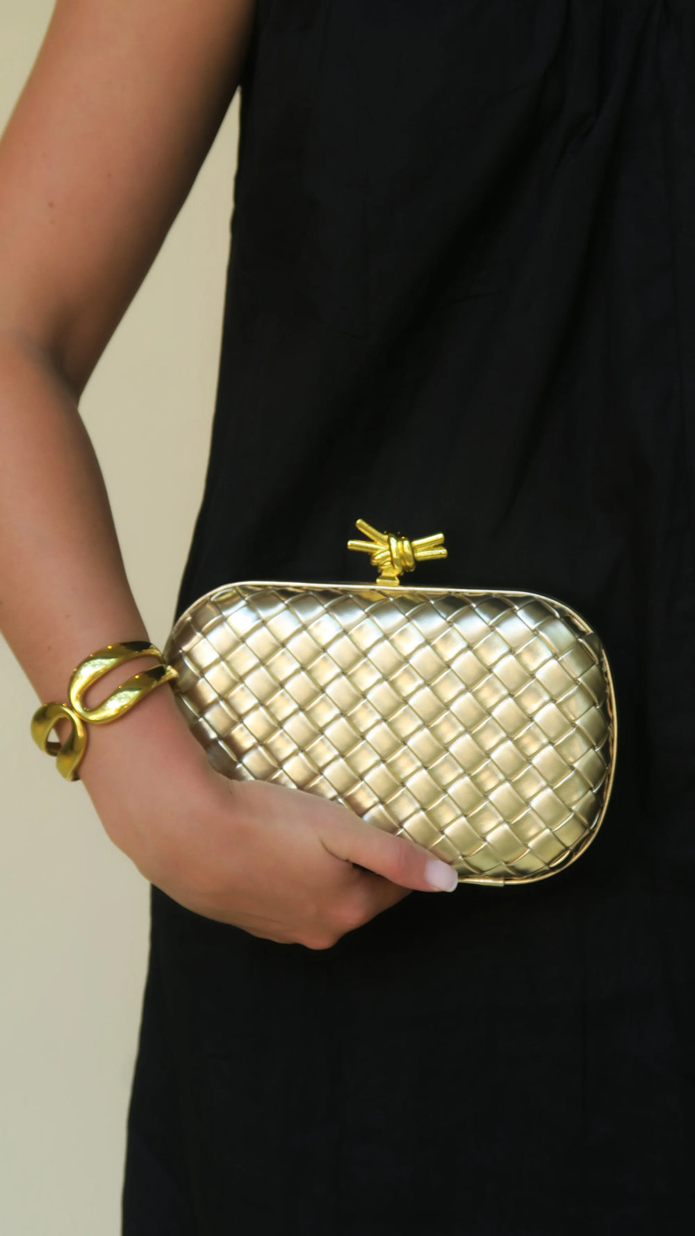 Accessory Concierge Bonsoir Woven Clutch - Capri by Sunset & Co.