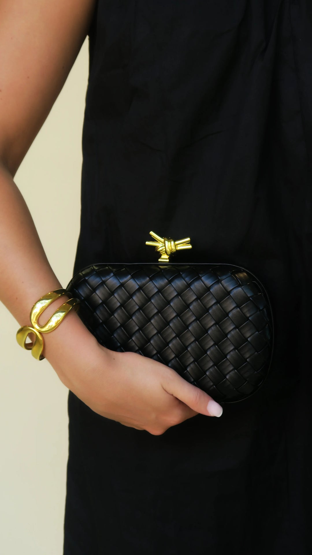 Accessory Concierge Bonsoir Woven Clutch - Capri by Sunset & Co.
