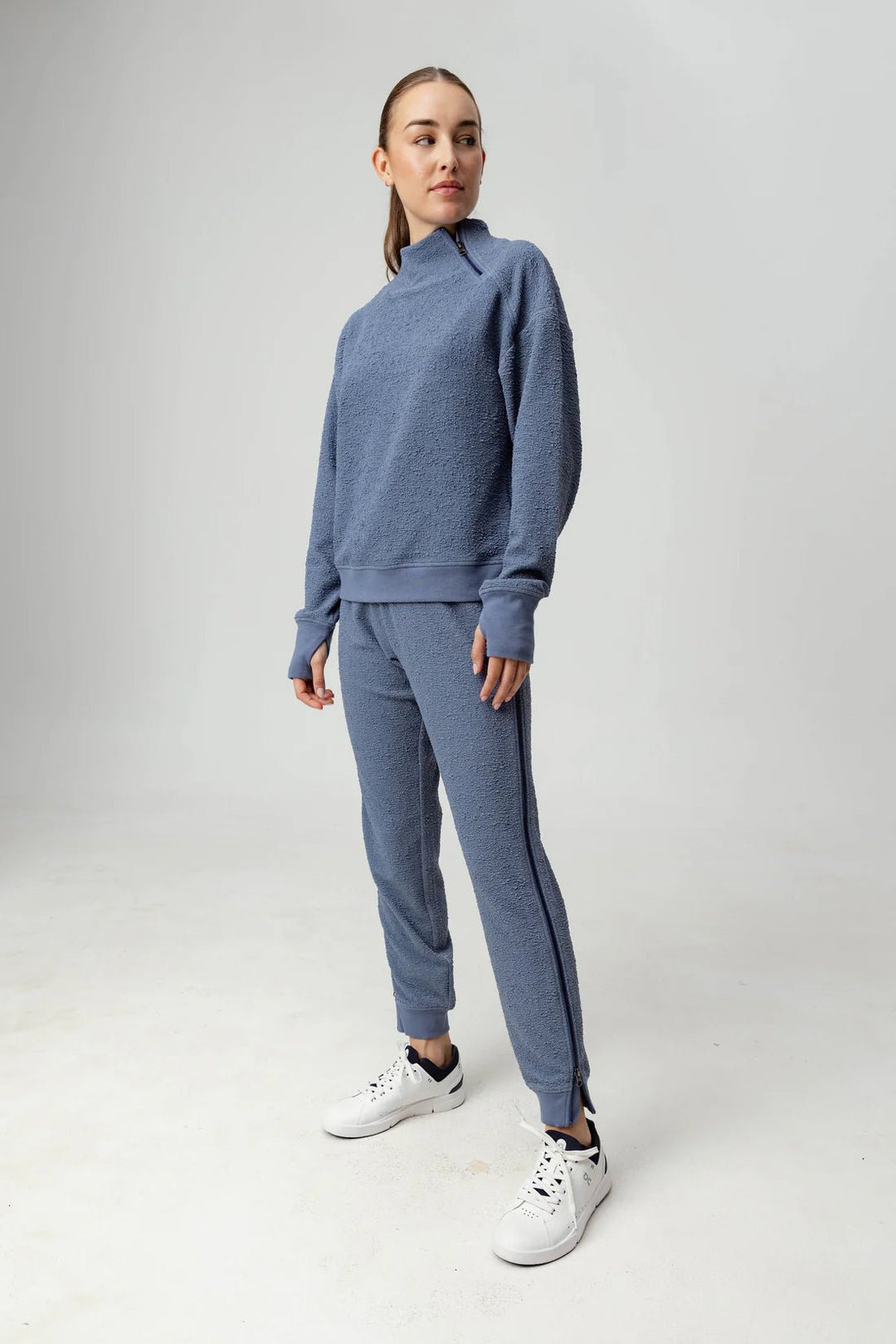 Sundays Adia Jogger - Capri by Sunset & Co.