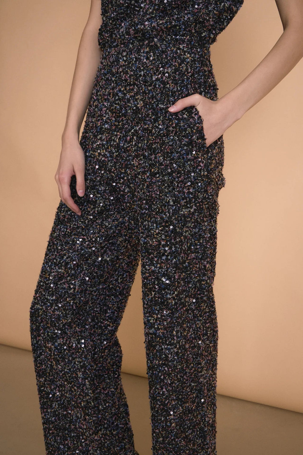 Endless Rose Boucle Tweed Pants - Capri by Sunset & Co.