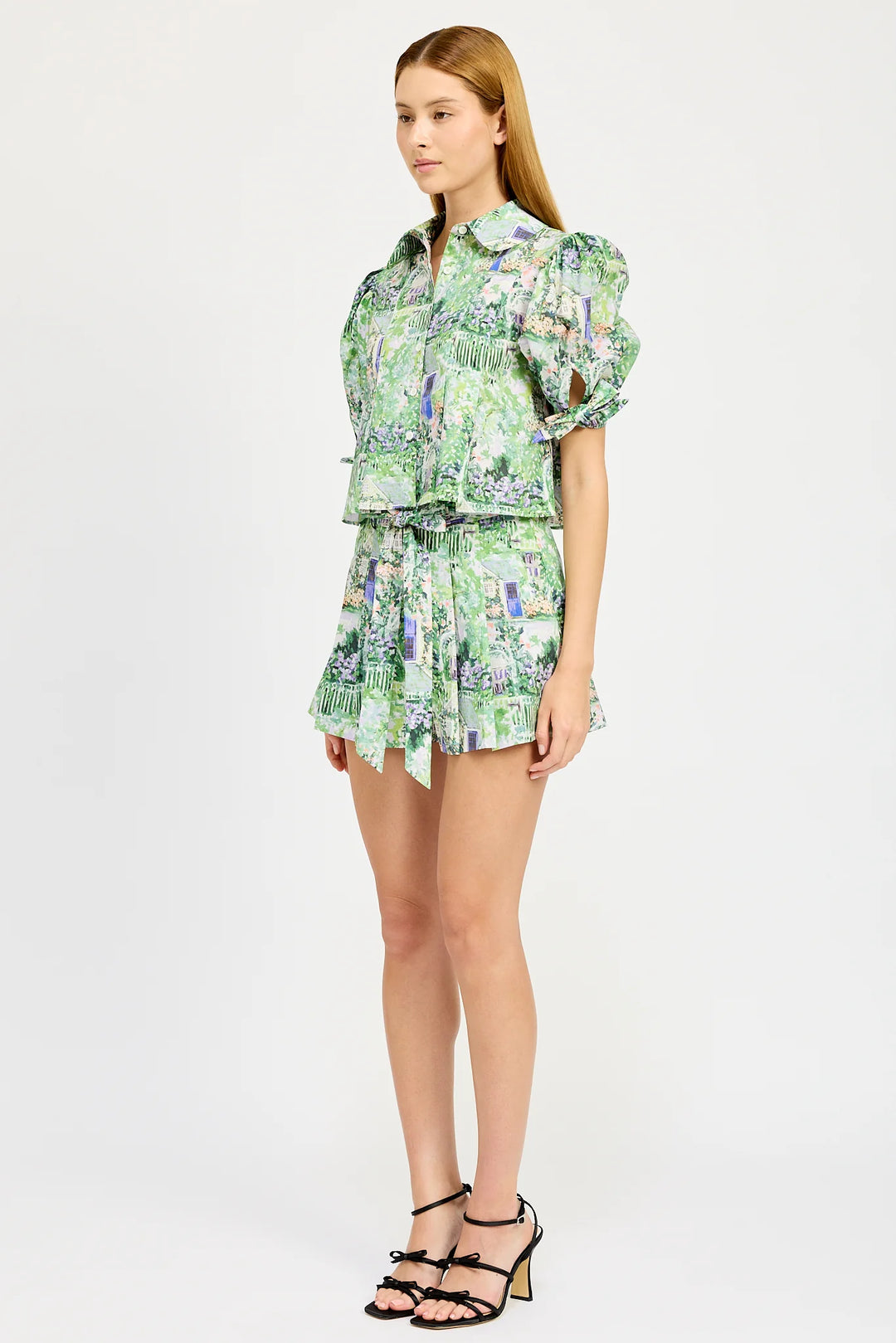 En Saison Molly Belted Shorts - Capri by Sunset & Co.