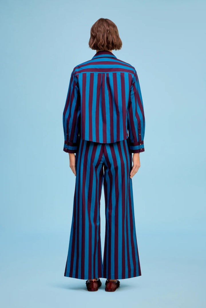 Livro Le Classic Shirt - Capri by Sunset & Co.