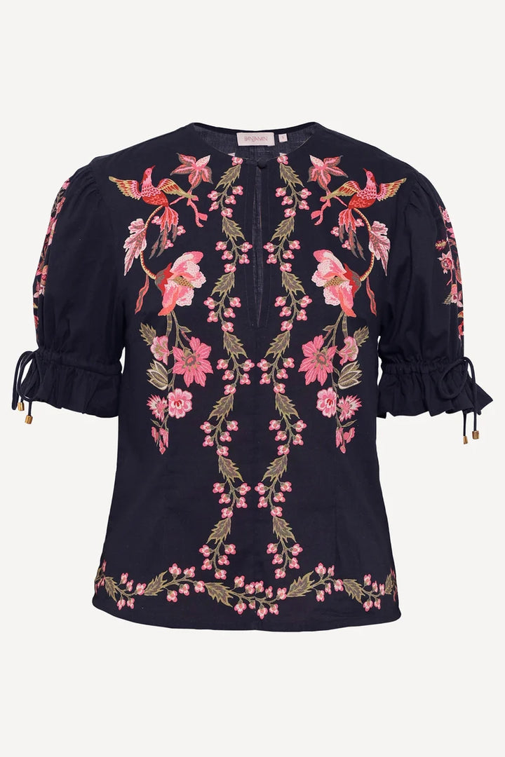 Banjanan Ricki Top