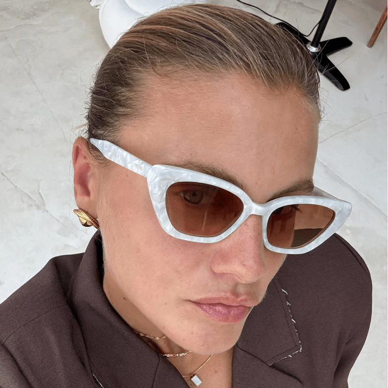 FREYRS Eyewear Mia Cat Eye Sunglasses - Capri by Sunset & Co.