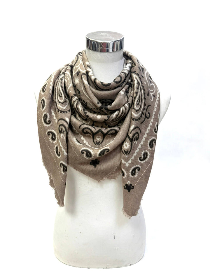 Woolen Square Bandana