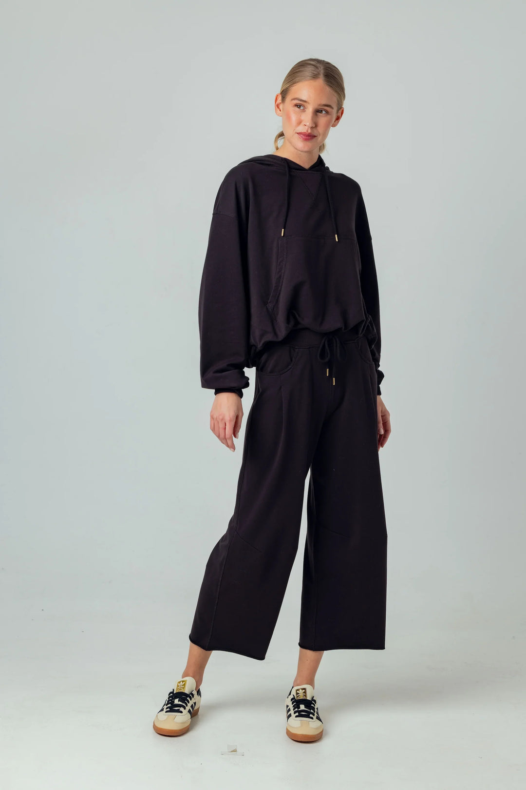 Sundays Nara Pants - Capri by Sunset & Co.