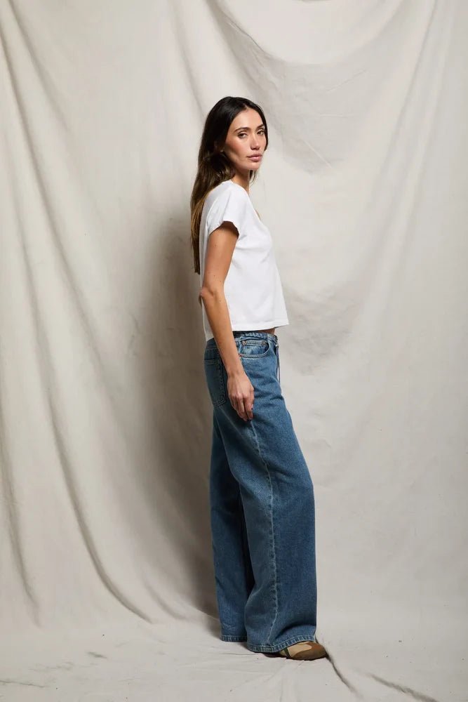 PerfectWhiteTee Alanis Tee - Capri by Sunset & Co.