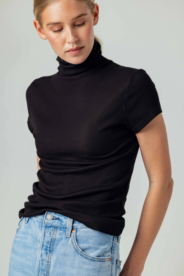 Sundays Archer Tee - Capri by Sunset & Co.