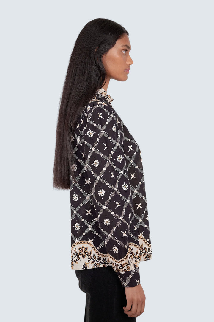 Banjanan Christina Shirt
