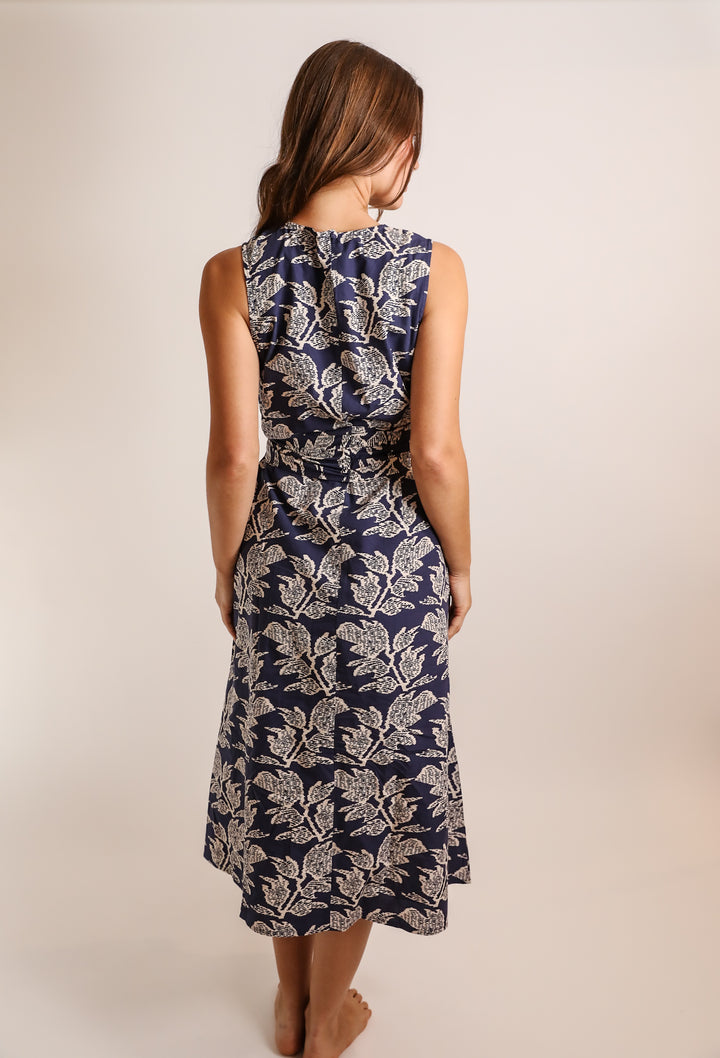 Never A Wallflower Tie Front Dress