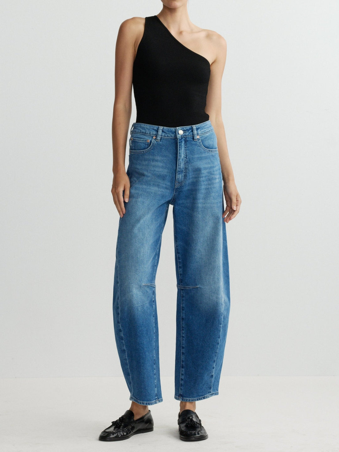 DL1961 Miro Barrel High Rise Jeans - Capri by Sunset & Co.