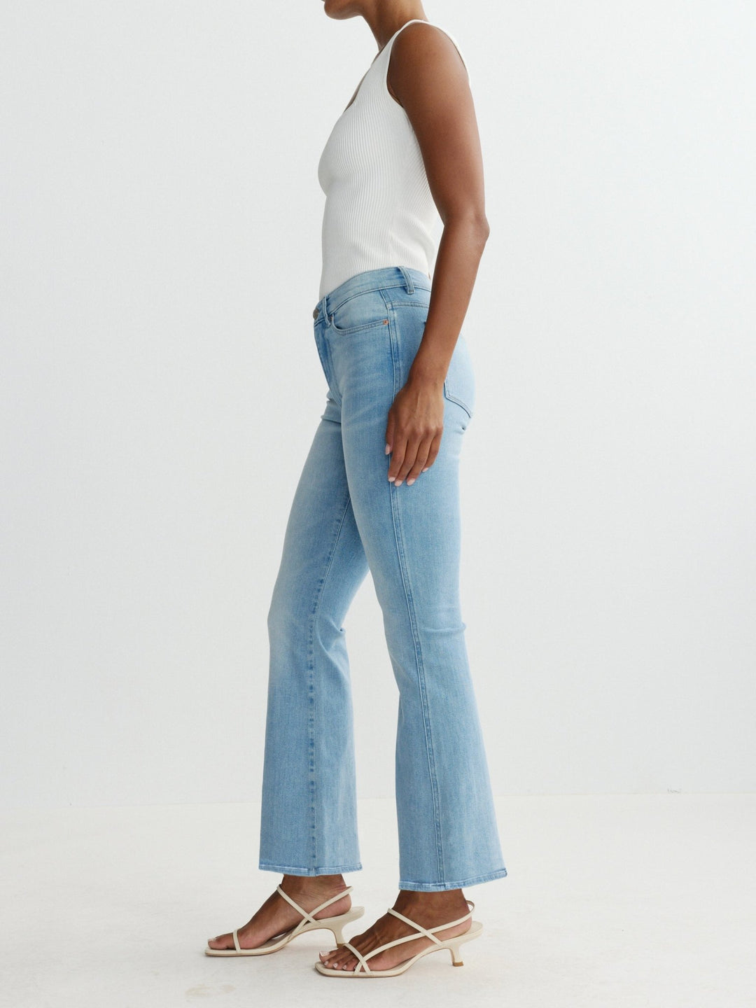 DL1961 Bridget Boot High Rise Instasculpt Crop - Capri by Sunset & Co.