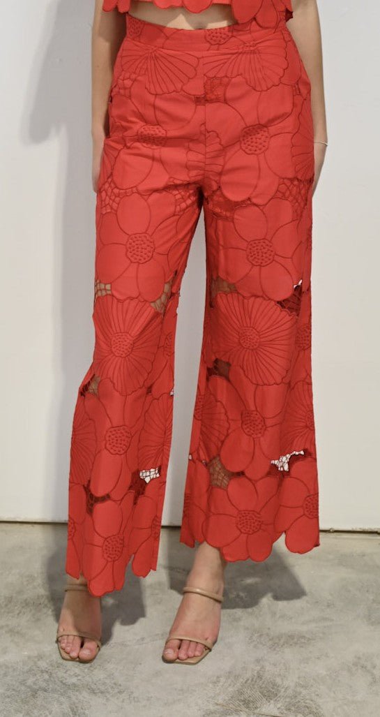 Never A Wallflower Matador Pant - Capri by Sunset & Co.