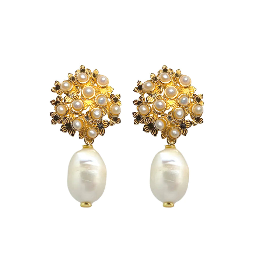 Jardin Hydrangea Earrings - Freshwater Pearl